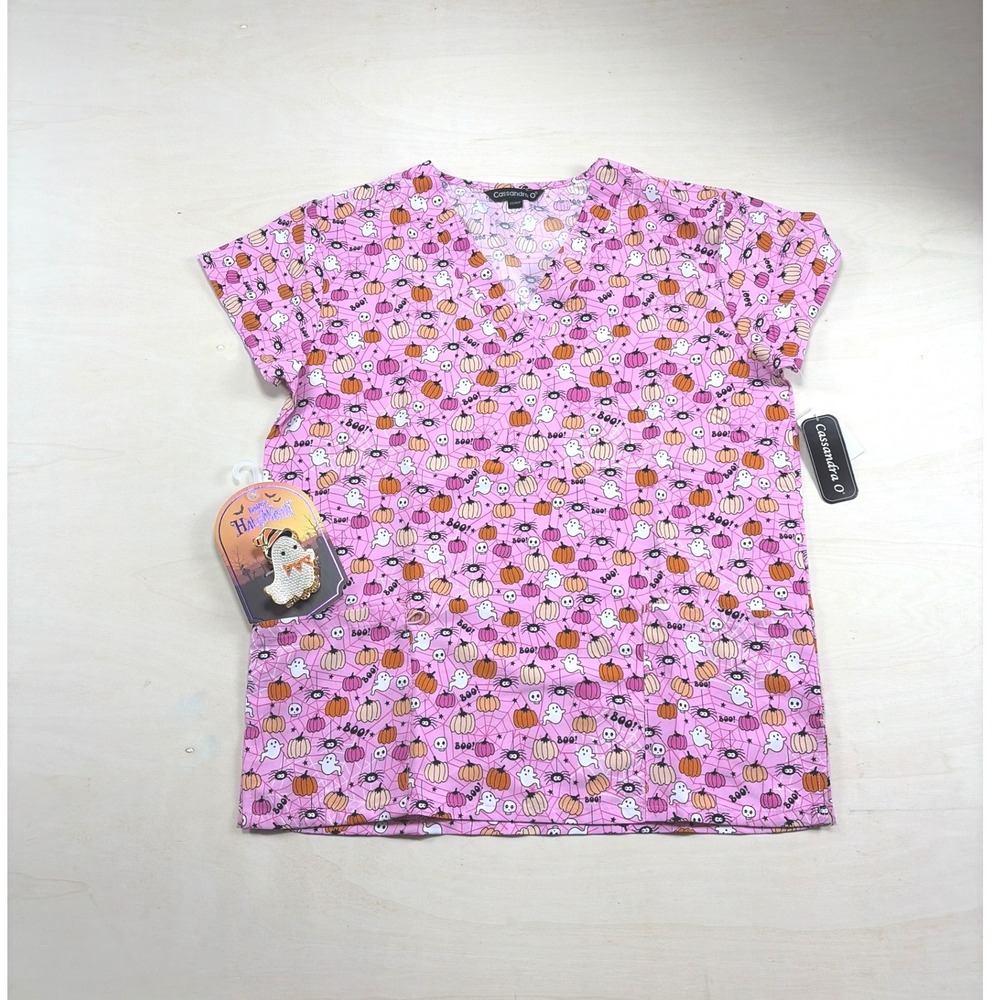 Cassandra O Halloween Scrub Top Small Pink Pumpkin Ghost V-Neck with  claw Clip